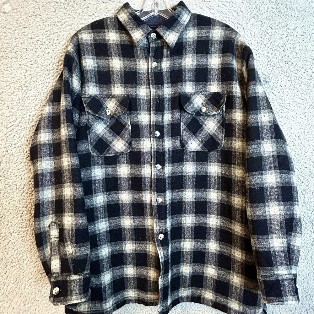 VTG Briggs Men's Large Quilted Lined Wool Blend Black Plaid Flannel Jacket